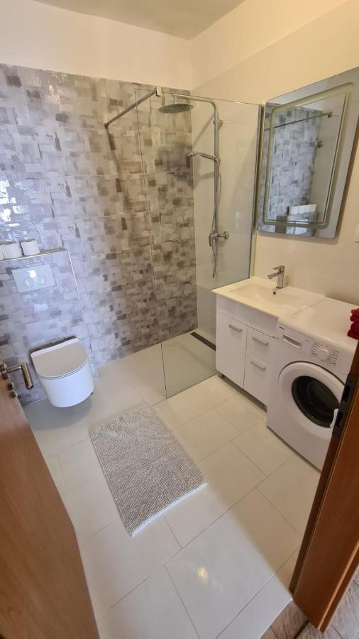 Apartments Suco Celina Luaran gambar