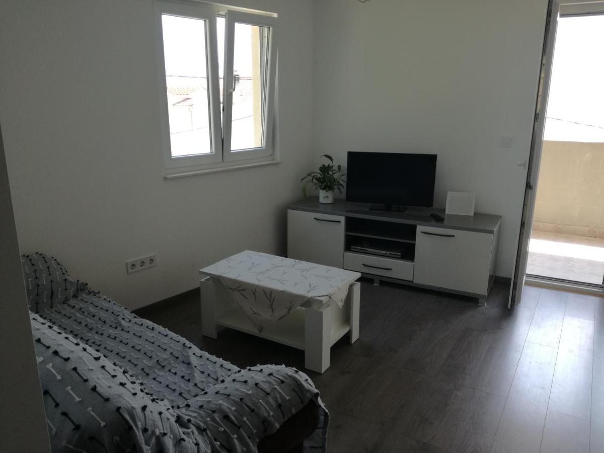 Apartments Suco Celina Luaran gambar